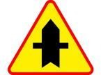 Znak A-6a - skrzyżowanie z drogą podporządkowaną występującą po obu stronach