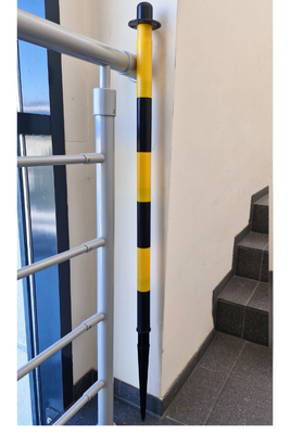 Słupek wbijany 90 cm