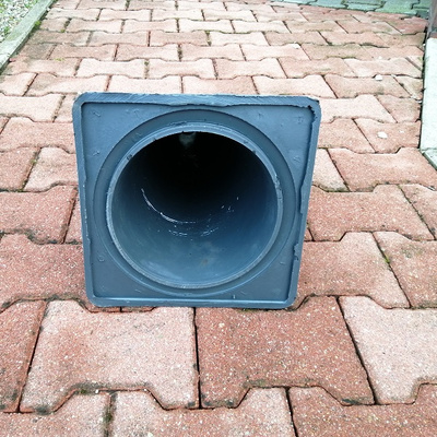 Pachołek drogowy 50 cm - elastyczny, odblaskowy