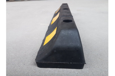 Ogranicznik parkingowy krótki 59 cm