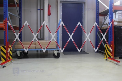 Zapora nożycowa na kółkach