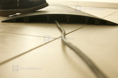 Próg kablowy COMPACT