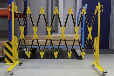 Zapora nożycowa na kółkach