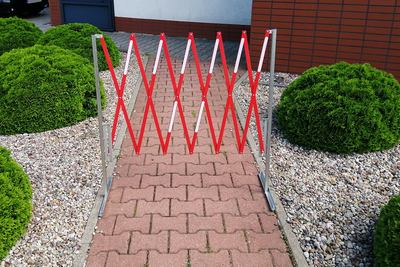 Stalowa zapora nożycowa rozsuwana