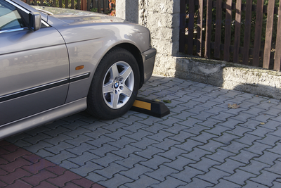 Ogranicznik parkingowy 180 cm