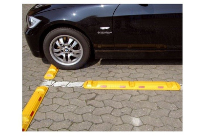 Separator parkingowy żółty