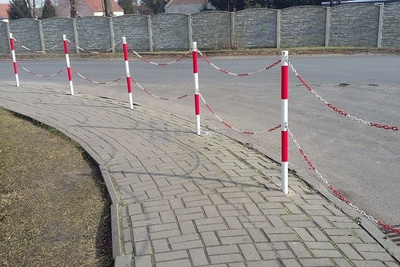 Słupek łańcuchowy U-12b