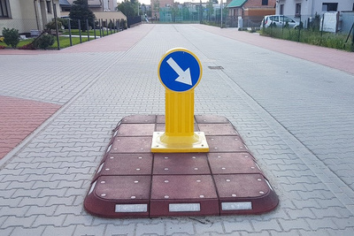 Słupek przeszkodowy U-5b fi400